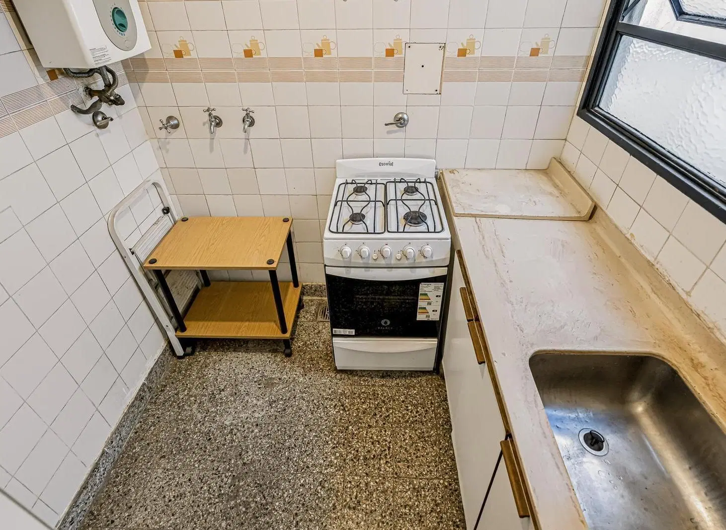 Departamento 2 ambientes Piso Alto a Renovar en Caballito Norte 5