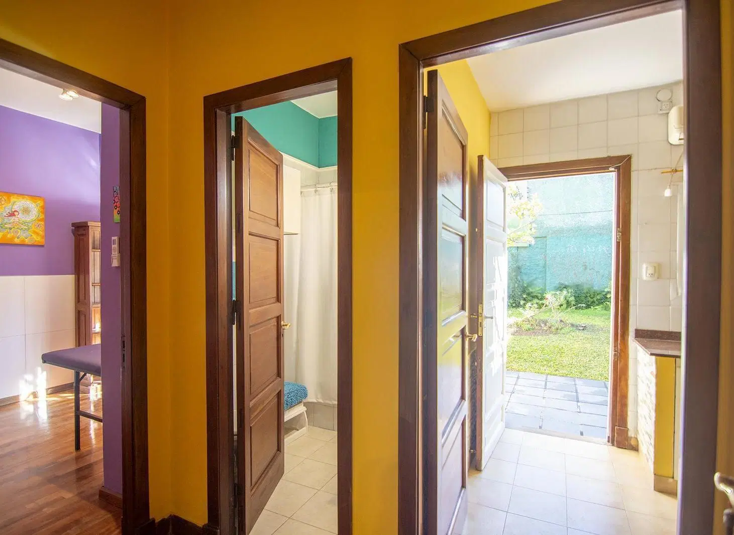 Casa en Venta de 3 Ambientes con Jardin y cochera, Lote propio 5