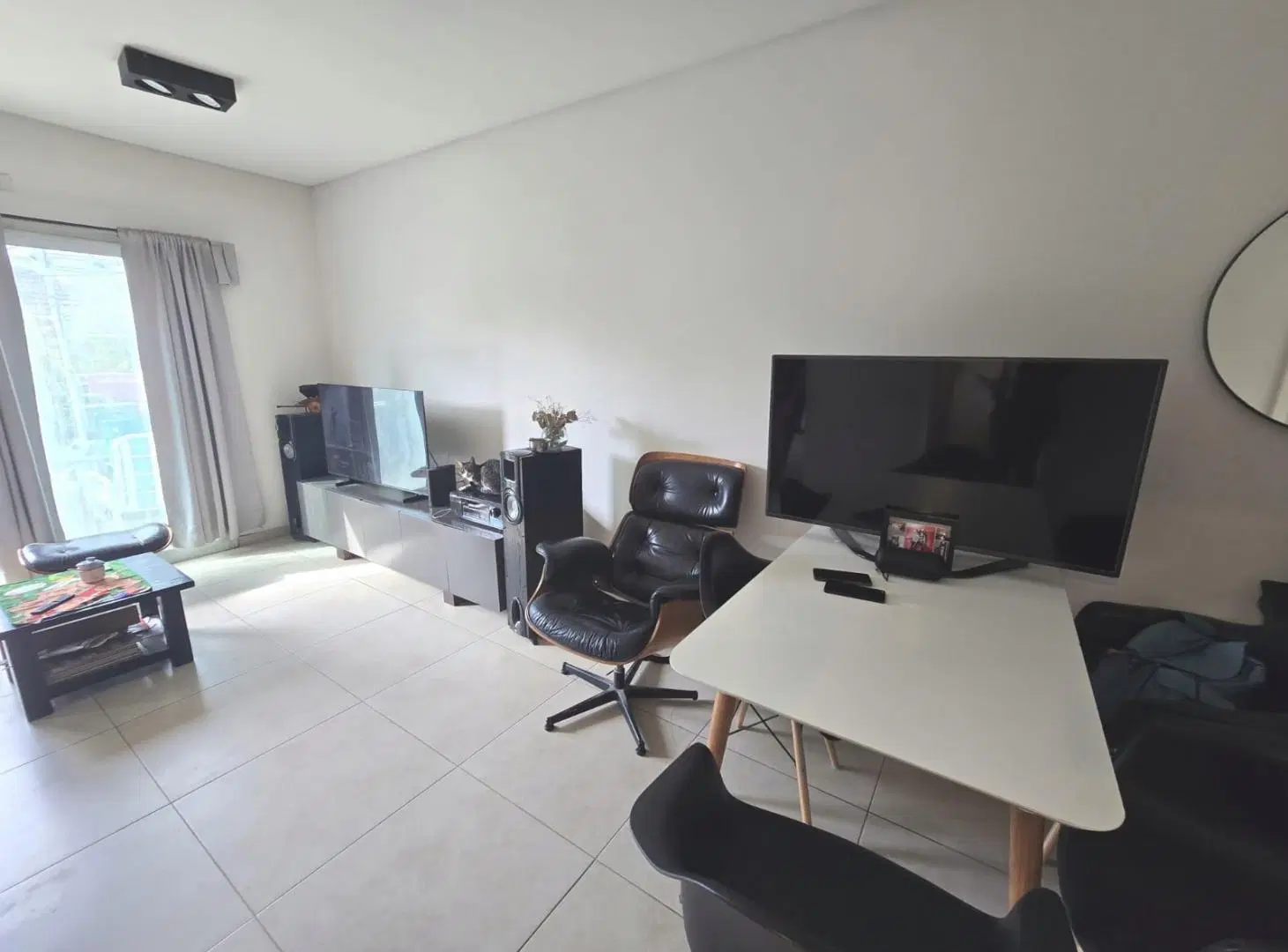 DEPARTAMENTO 2 AMBIENTES CON BALCÔN ATERRAZADO COMPLEJO HI. 42.5 PILAR 3