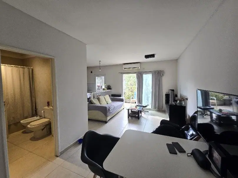 DEPARTAMENTO 2 AMBIENTES CON BALCÔN ATERRAZADO COMPLEJO HI. 42.5 PILAR 5