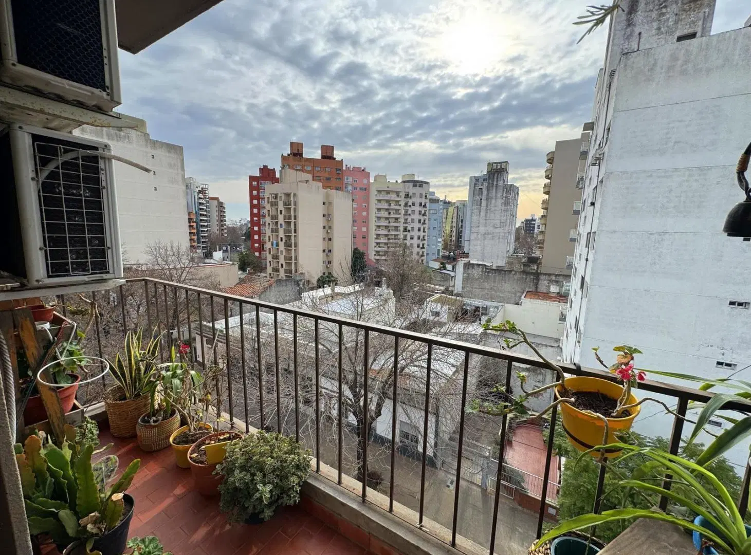 Departamento de 2 dormitorios con dependencia en La Plata 2