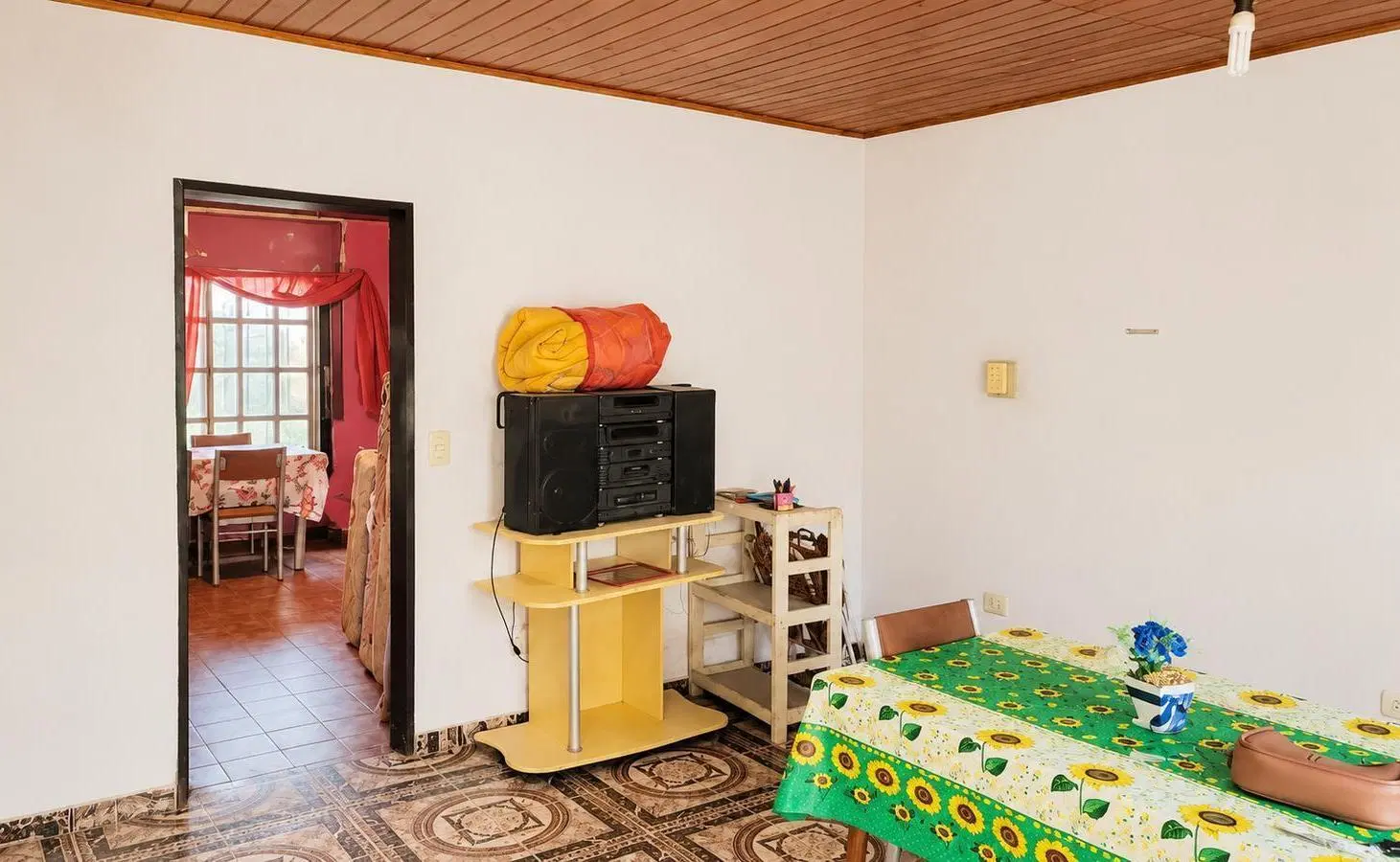 Gran Oportunidad Casa a Refaccionar   Departamento de 3 Ambientes sobre Lote Amplio Florencio Varela 2
