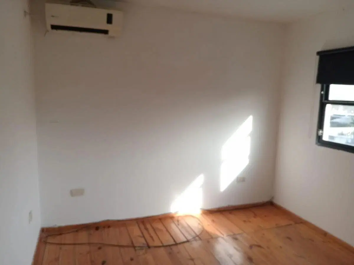 VENTA DEPARTAMENTO TIPO DUPLEX 3 AMBIENTES BANFIELD APTO CRÉDITO CON COCHERA LUMINOSO OFRECE FINANCI 3
