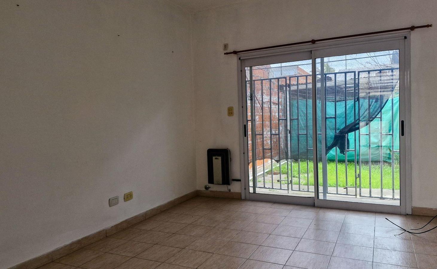 Foto de Venta casa multifamiliar en Campana, imagen 3