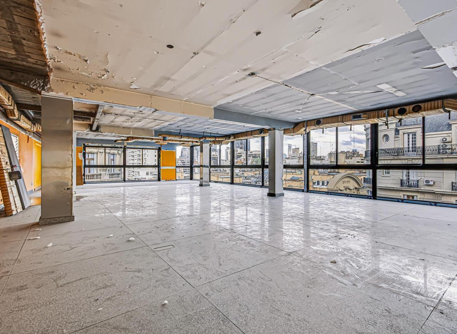 Foto de Venta Oficina de 275 m² en Piso Alto – Planta Libre con Vista Abierta – Microcentro, imagen 1