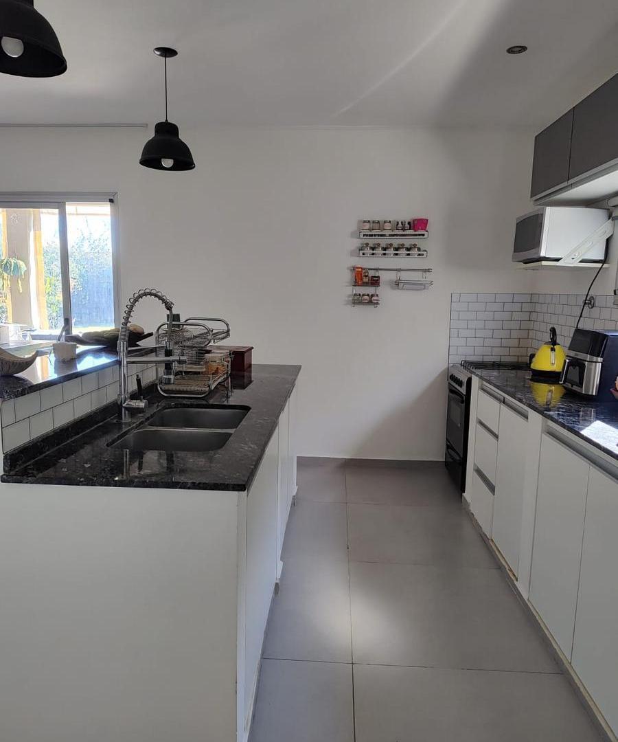 Foto de Venta Casa en Santa Elena, Pilar del Este, imagen 3