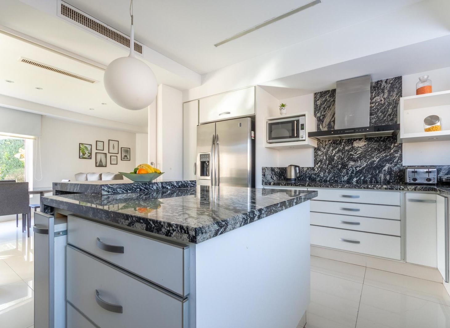 Foto de Barrio Septiembre | Casa 8 Ambientes con Cine y Pileta Climatizada |, imagen 3
