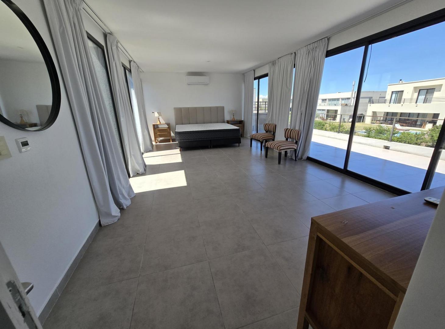 Foto de Puertos del Lago Barrio Vistas Escobar Casa en venta 5 habitaciones, imagen 4