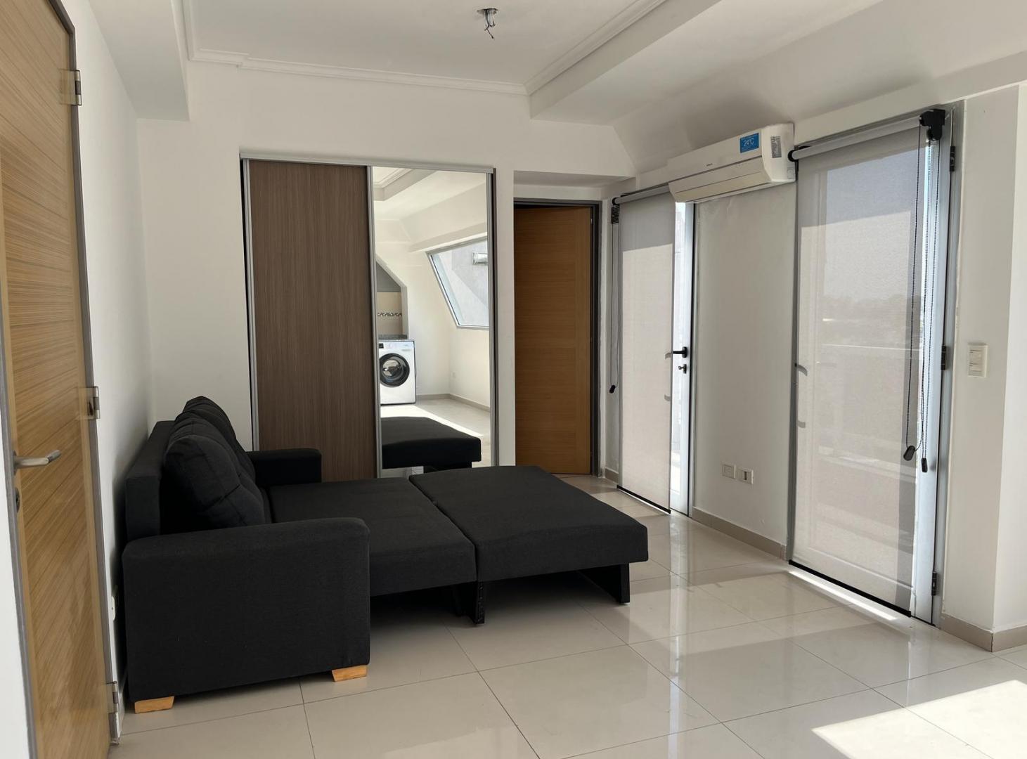Foto de Venta Monoambiente. Piso alto. Balcón, Parrilla. Apto Crédito. Parque, imagen 1