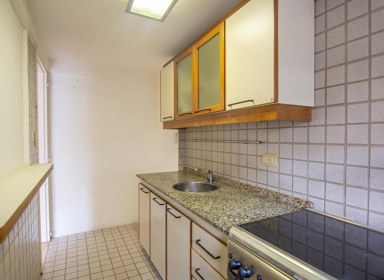 Foto de Departamento dos ambientes con doble cochera en San Isidro, imagen 5