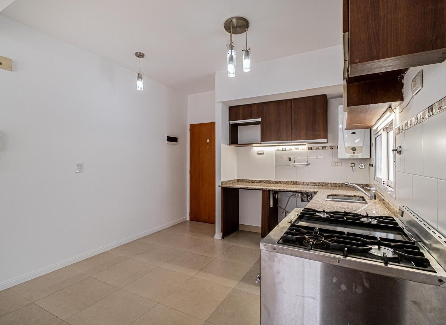 Foto de Departamento 3 AMB CON BALCON IMPECABLE, imagen 5