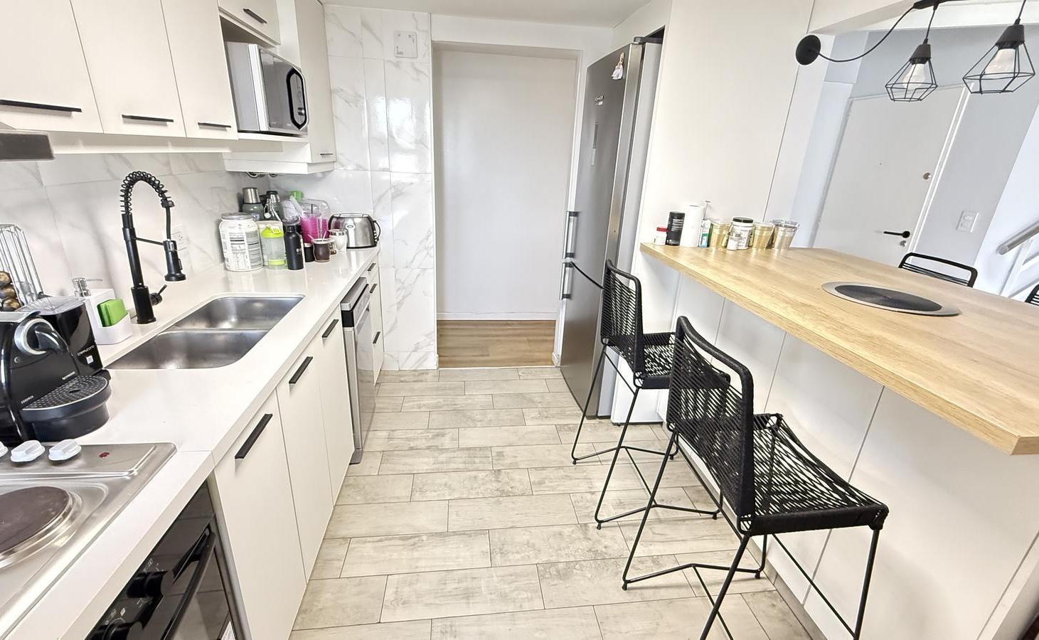 Foto de Departamento 5 ambientes en venta en Martinez Duplex Reciclado a nuevo, imagen 4