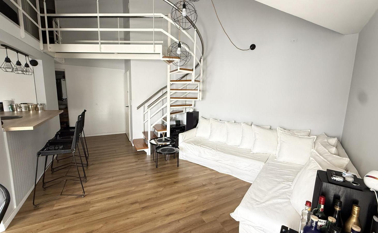 Foto de Departamento 5 ambientes en venta en Martinez Duplex Reciclado a nuevo, imagen 5