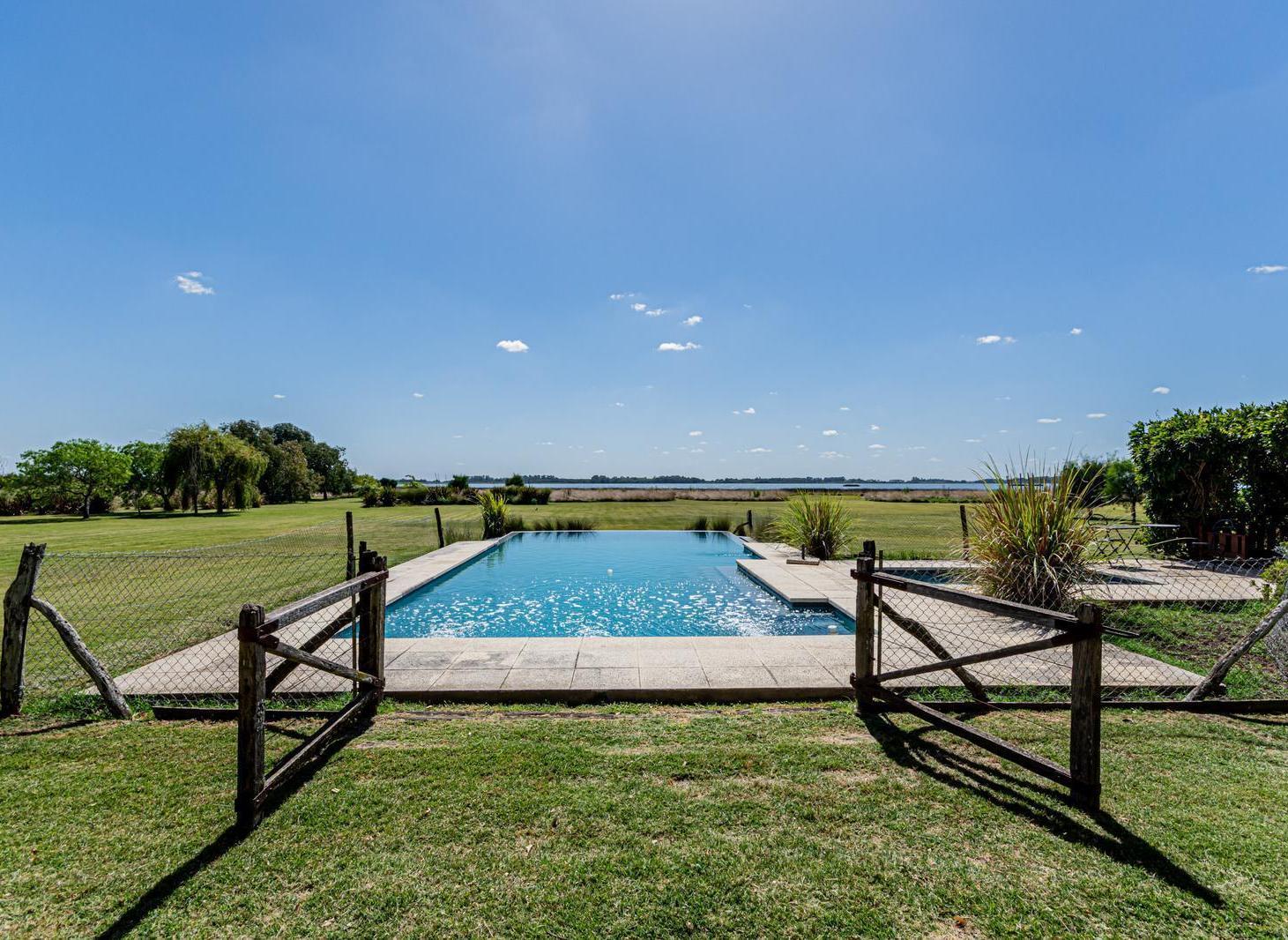 Foto de Venta de casa en Barrio de Chacras Laguna Vitel | 4 dormitorios |Vista, imagen 3