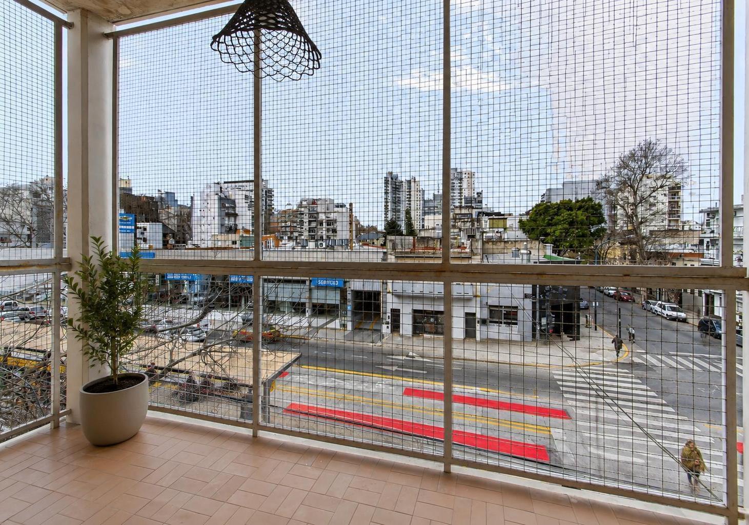 Foto de Departamento En Venta 4 Ambientes Al Frente Oportunidad En Villa Crespo, imagen 1