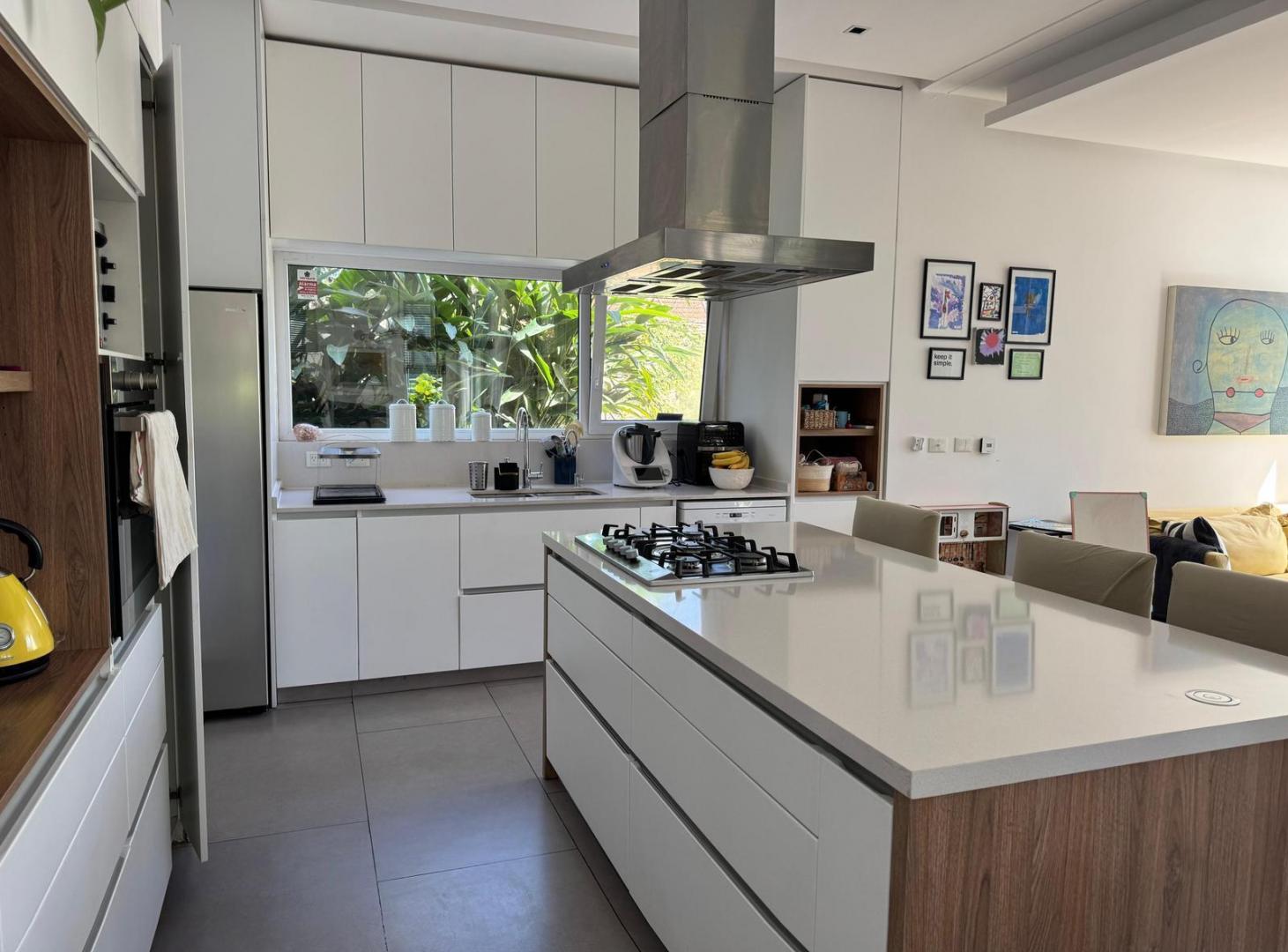 Foto de Casa en Alquiler temporario 4 ambientes, Barrio cerrado Lejeune, imagen 5