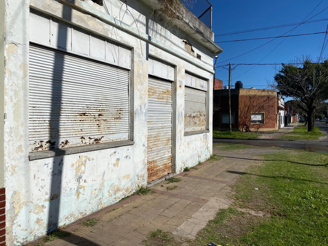 Foto de Lote en Esquina en J. L. Suárez. Doble Vivienda a Refaccionar Local, imagen 5