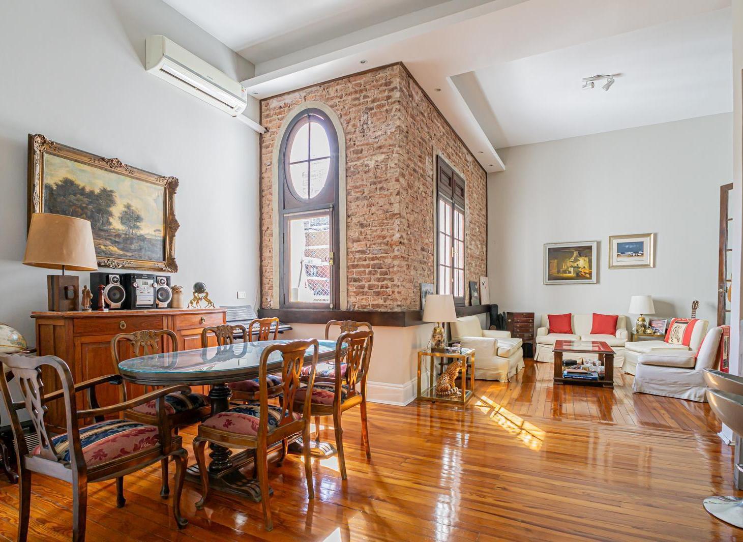 Foto de Departamento en Venta de 3 Ambientes y estudio en Balvanera, imagen 1
