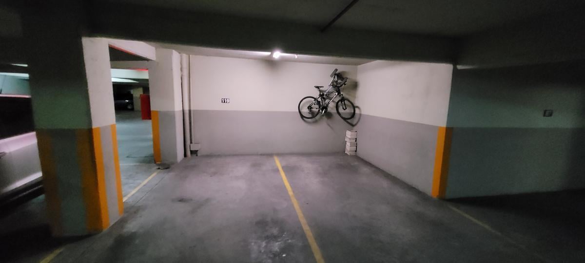 Foto de Venta de 4 espaciosas cocheras fijas y cubiertas. Excelente ubicación, imagen 4