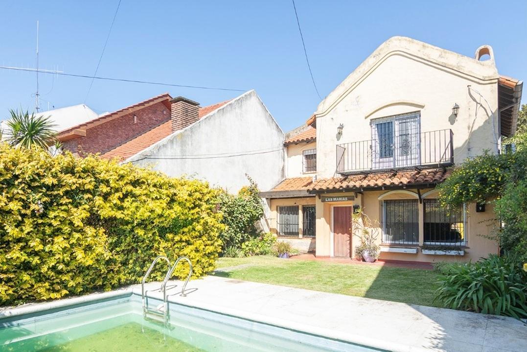 Foto de Casa en venta de 6 ambientes en Martinez, imagen 2