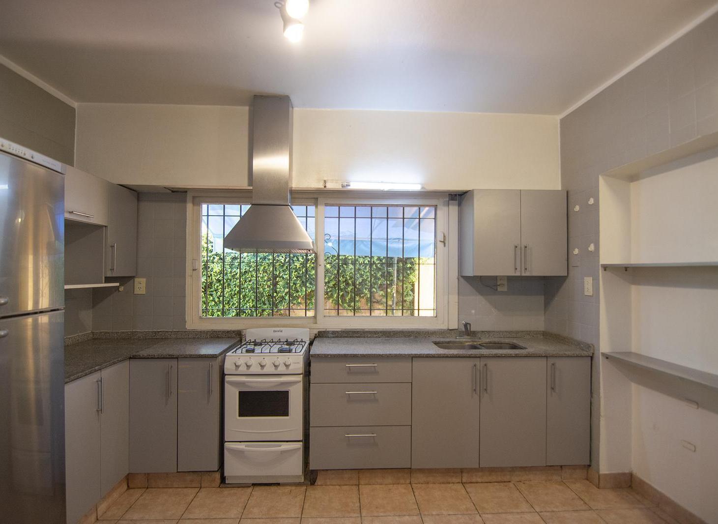 Foto de Casa en venta de 6 ambientes en Martinez, imagen 1