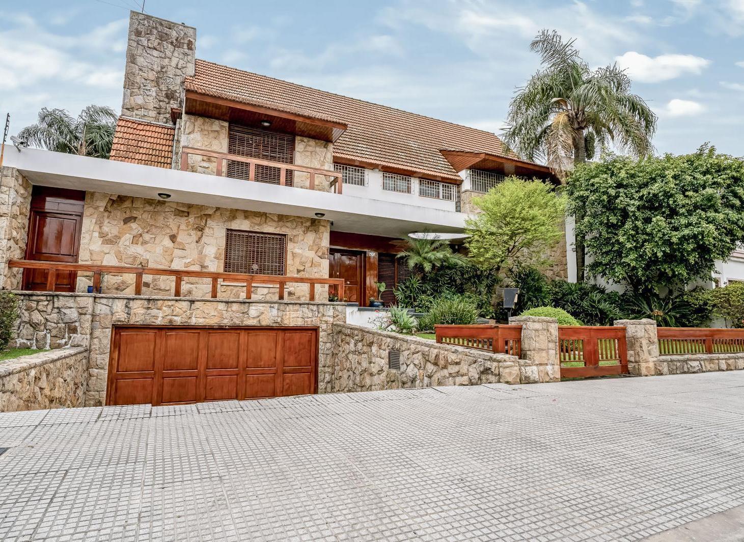 Foto de Venta | Casa 8 Ambientes | 4 Cocheras | Quincho | Playroom | Ramos Mejía, imagen 5