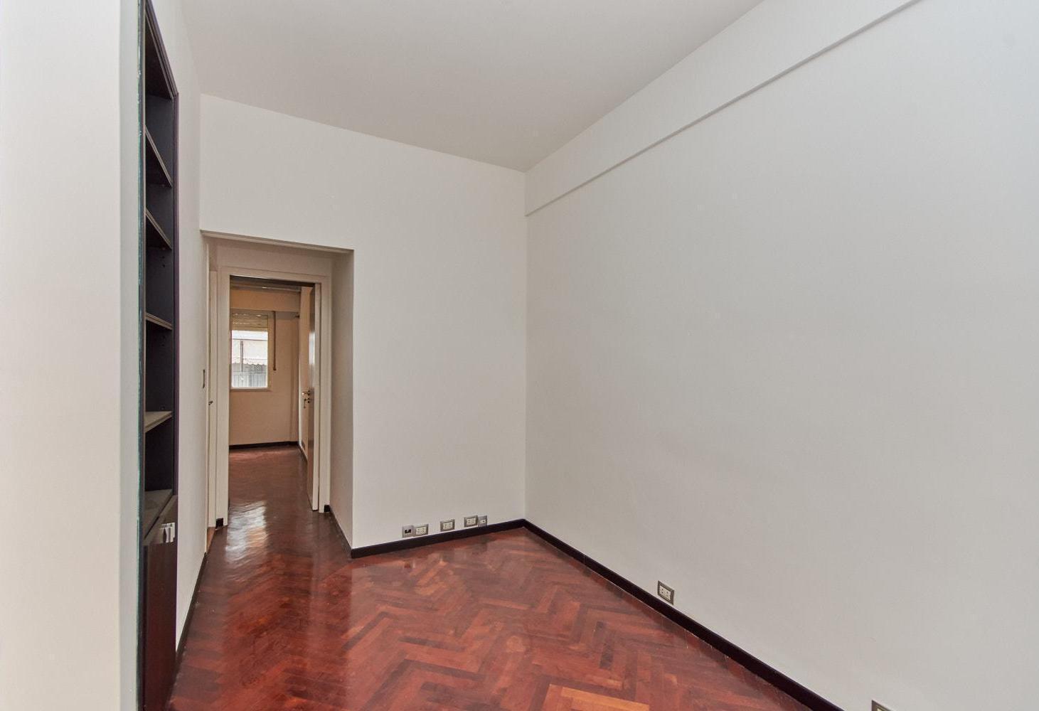 Foto de Venta departamento 2 ambientes. Amoblado. Renovado. Barrio Norte. Apto, imagen 4