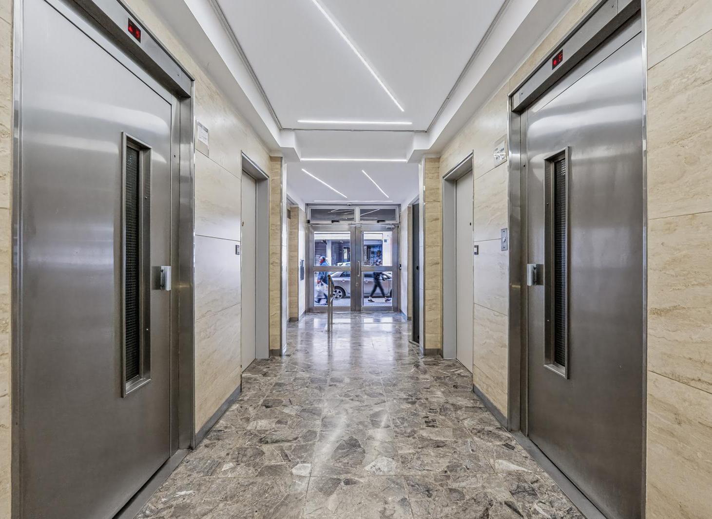 Foto de Venta departamento monoambiente con cocina separada. Piso alto, imagen 2