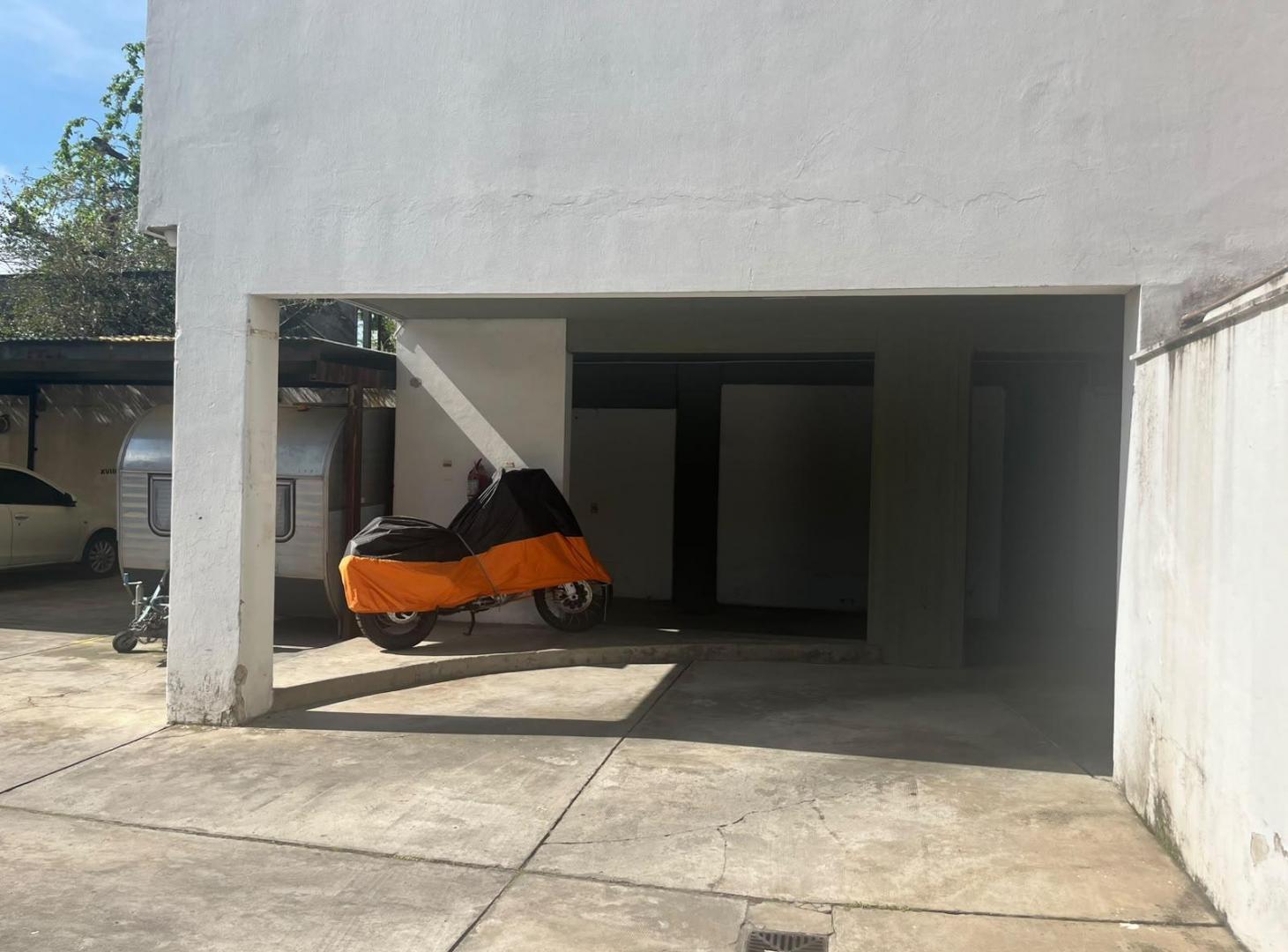 Foto de Cochera en Villa Saenz Peña, imagen 2