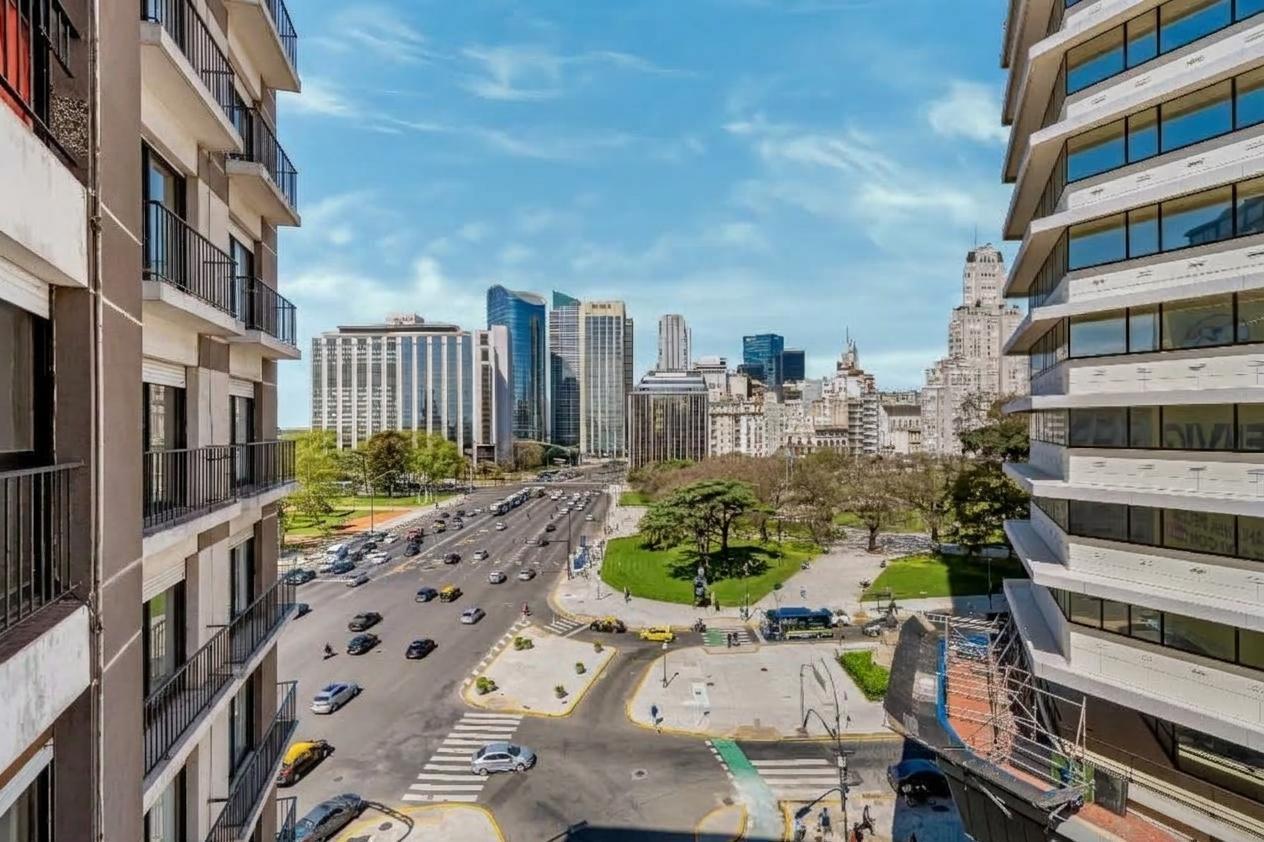Foto de Dos ambientes en venta - Plaza San Martín- Retiro, imagen 2