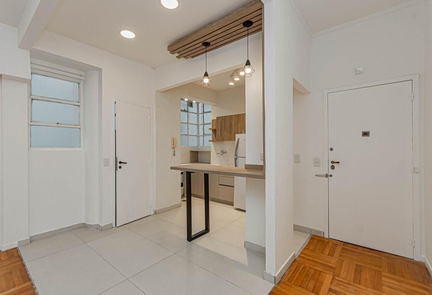 Foto de Venta Departamento 2 amb con dependencia en Retiro, imagen 3