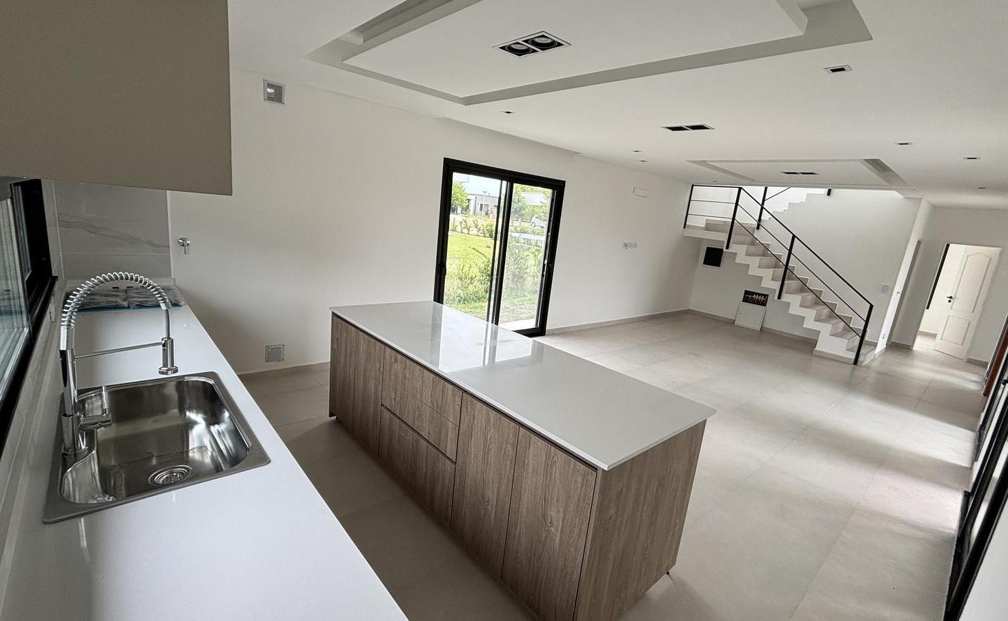 Foto de VENTA CASA MODERNA 5AMB EN PILAR A ESTRENAR EQUIPAMIENTO PREMIUM EL, imagen 3