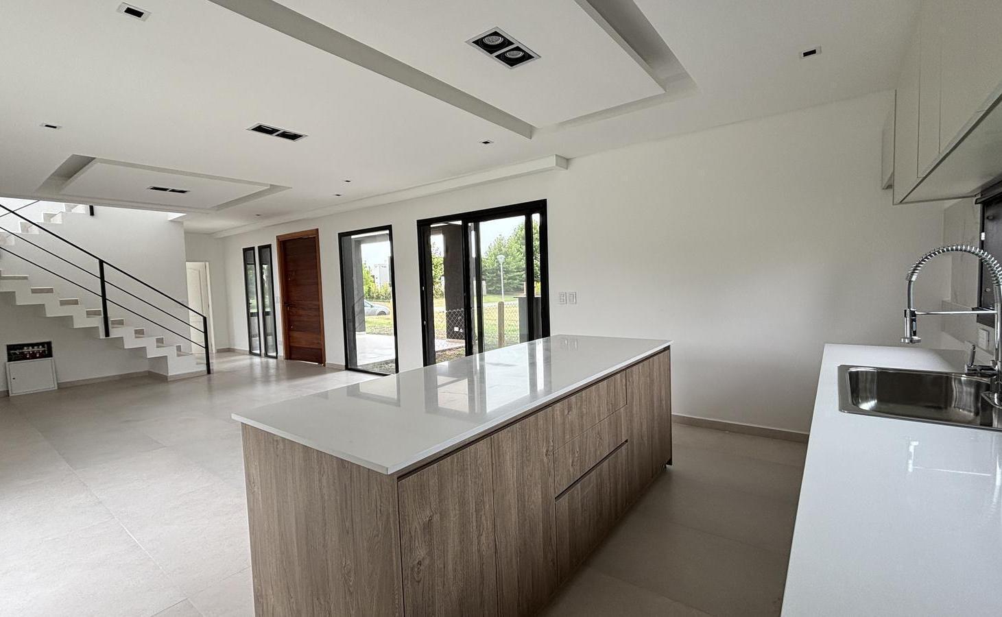 Foto de VENTA CASA MODERNA 5AMB EN PILAR A ESTRENAR EQUIPAMIENTO PREMIUM EL, imagen 2