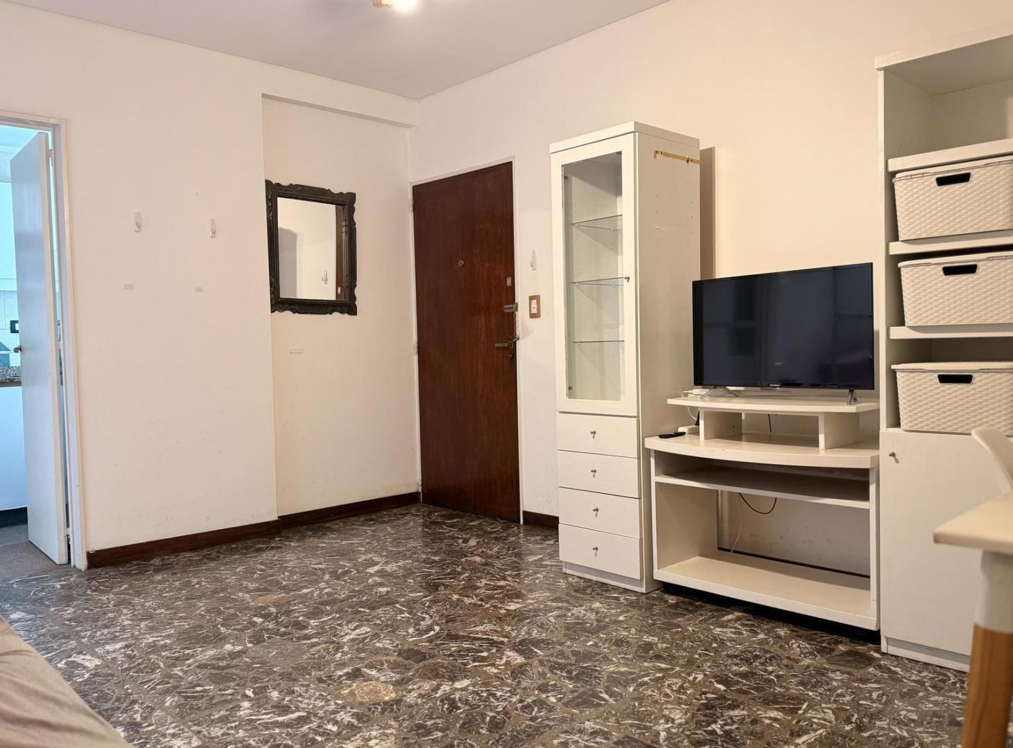 Foto de Departamento dos ambientes en primer piso con patio, imagen 3