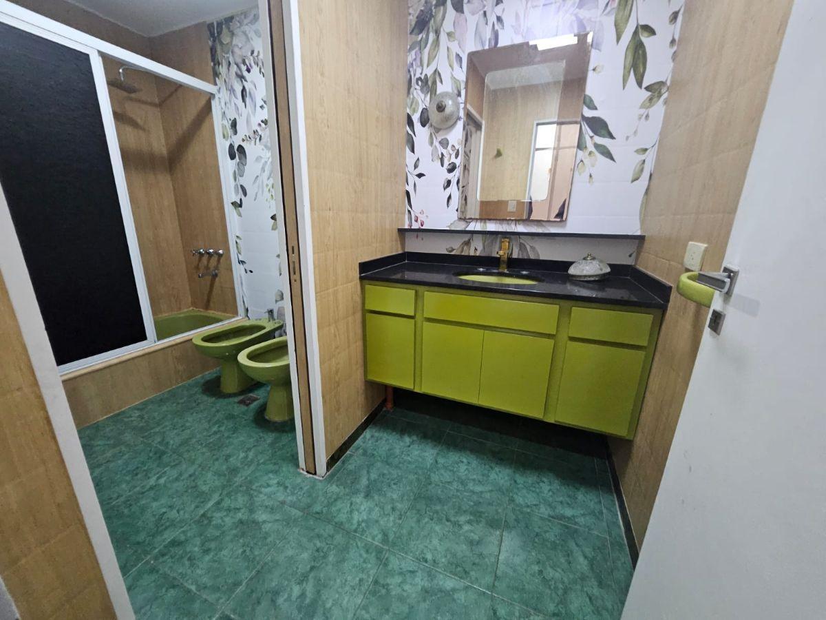 Foto de Casa en Mataderos Venta en Bloque | Casa 4 Amb. + Galpón + Local, imagen 5