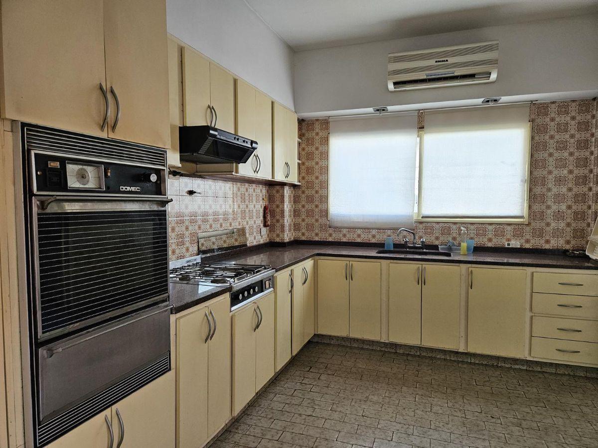 Foto de Casa en Mataderos Venta en Bloque | Casa 4 Amb. + Galpón + Local, imagen 4