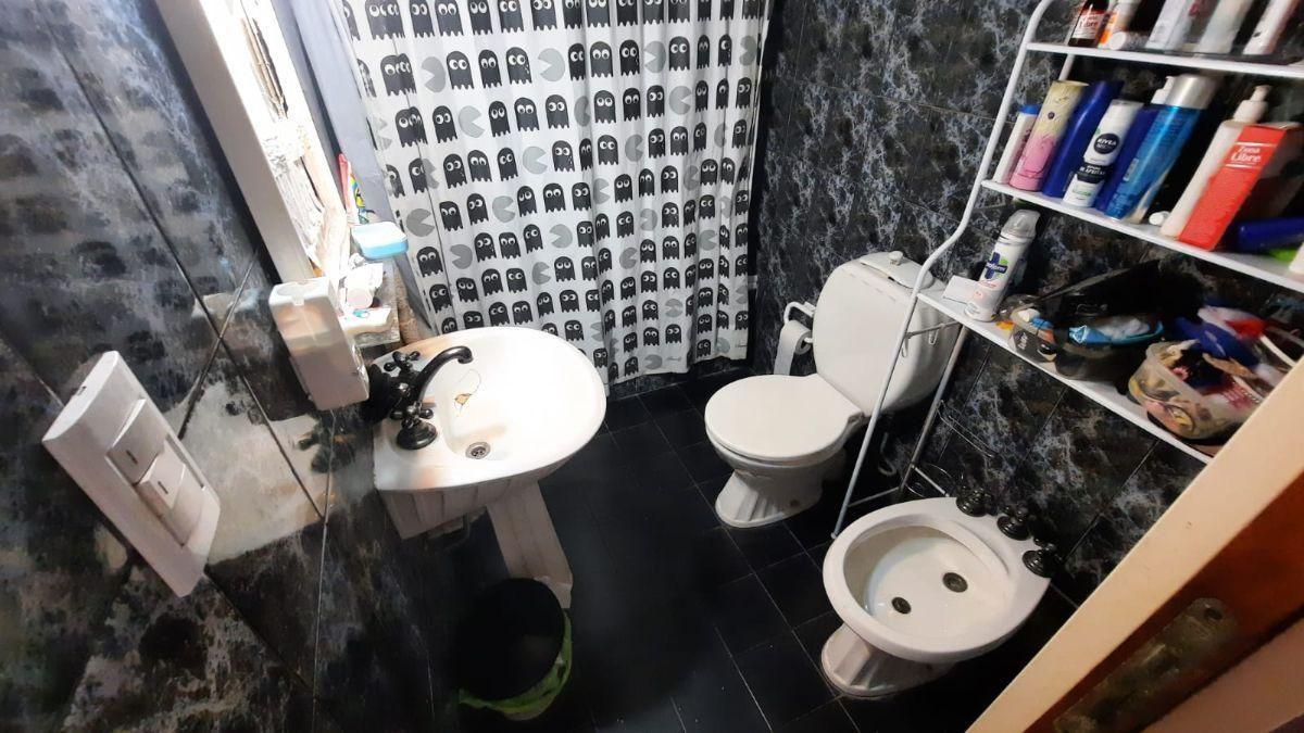 Foto de Casa en 3 plantas 5 amb y Galpon. Uso comercial y residencial, imagen 5