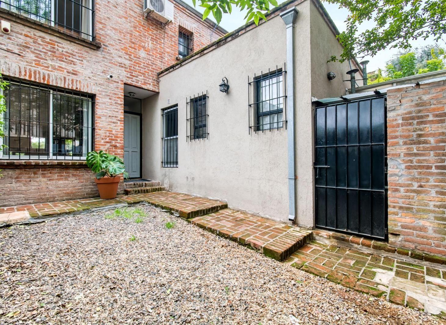 Foto de Venta ph tipo casa 3 dorm apto credito Pileta Jardin Cochera Sin, imagen 4