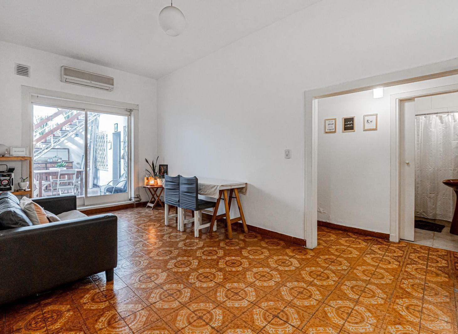 Foto de PH en Venta en Villa Santa Rita Tres Dormitorios con Patio y Sin, imagen 2