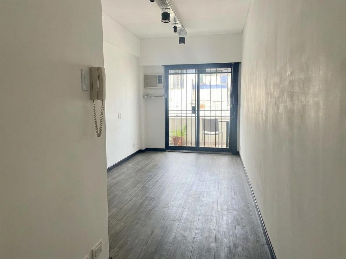 Foto de Oficina en alquiler con balcon San Nicolás, imagen 3