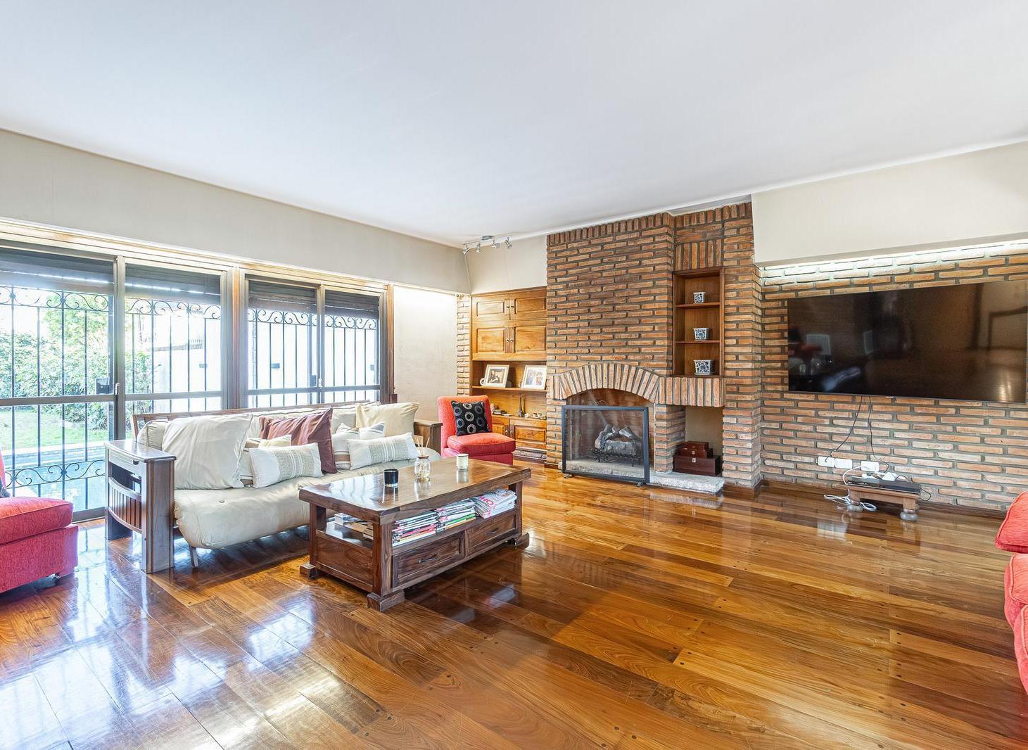 Foto de Casa con jardín, pileta y quincho – Apto Crédito, imagen 5