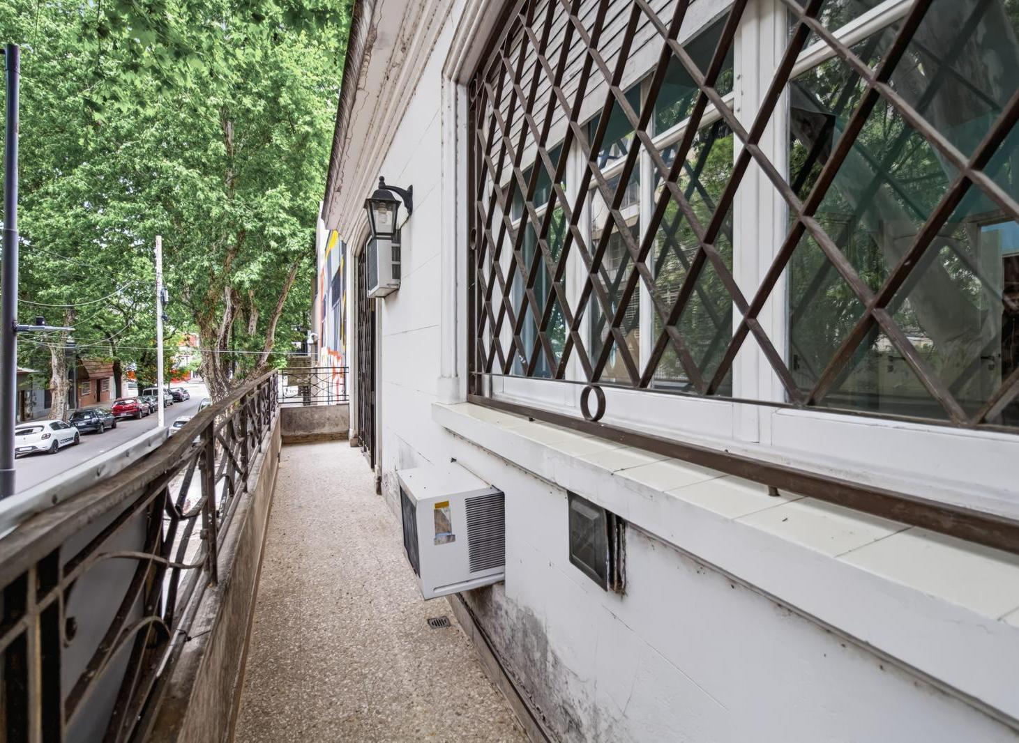 Foto de VENTA PH CON TERRAZA VILLA GENERAL MITRE, imagen 1