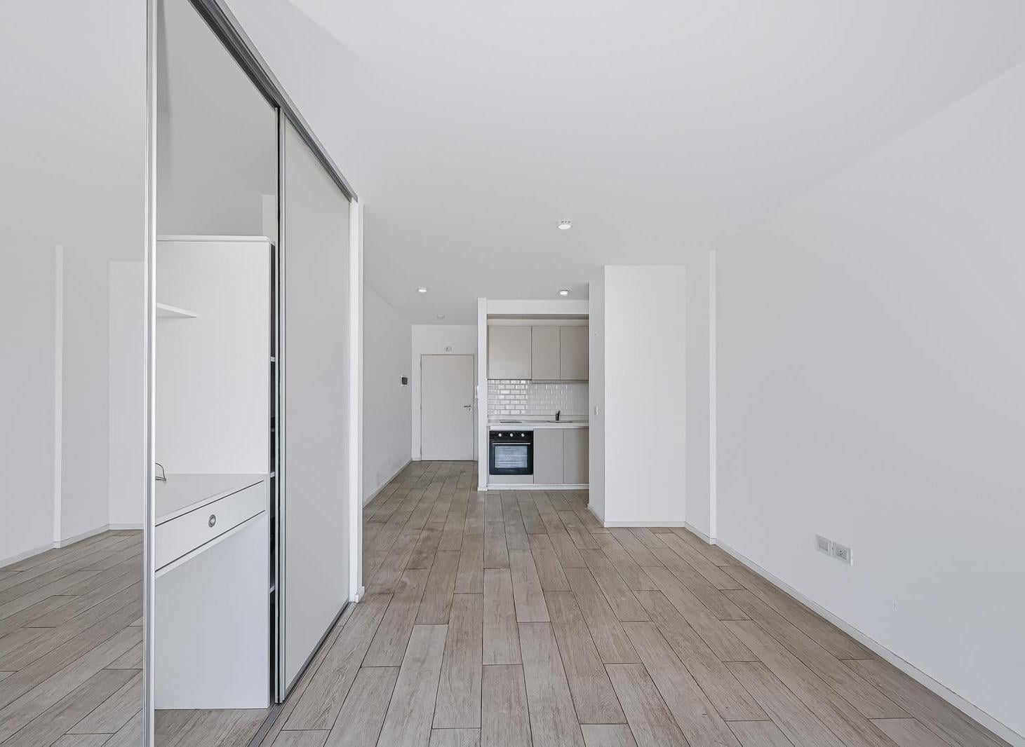 Foto de Monoambiente en venta. Balcón. Edificio con amenities, piscina, SUM, imagen 2