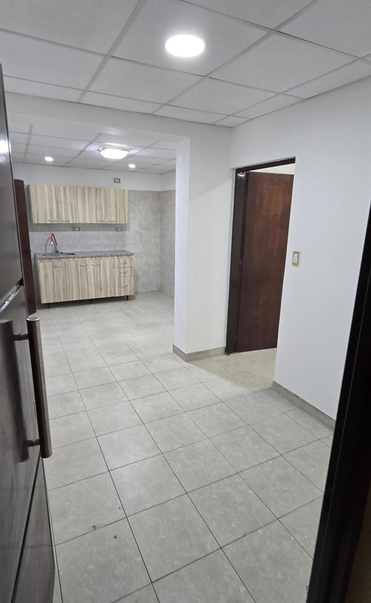 Edificio Comercial en Monte Castro 1
