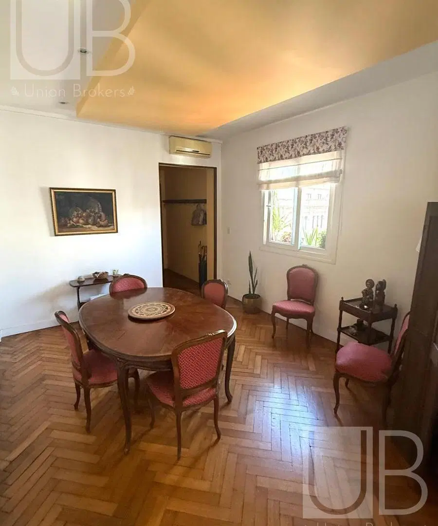Departamento de tres ambientes con amplia terraza. 3
