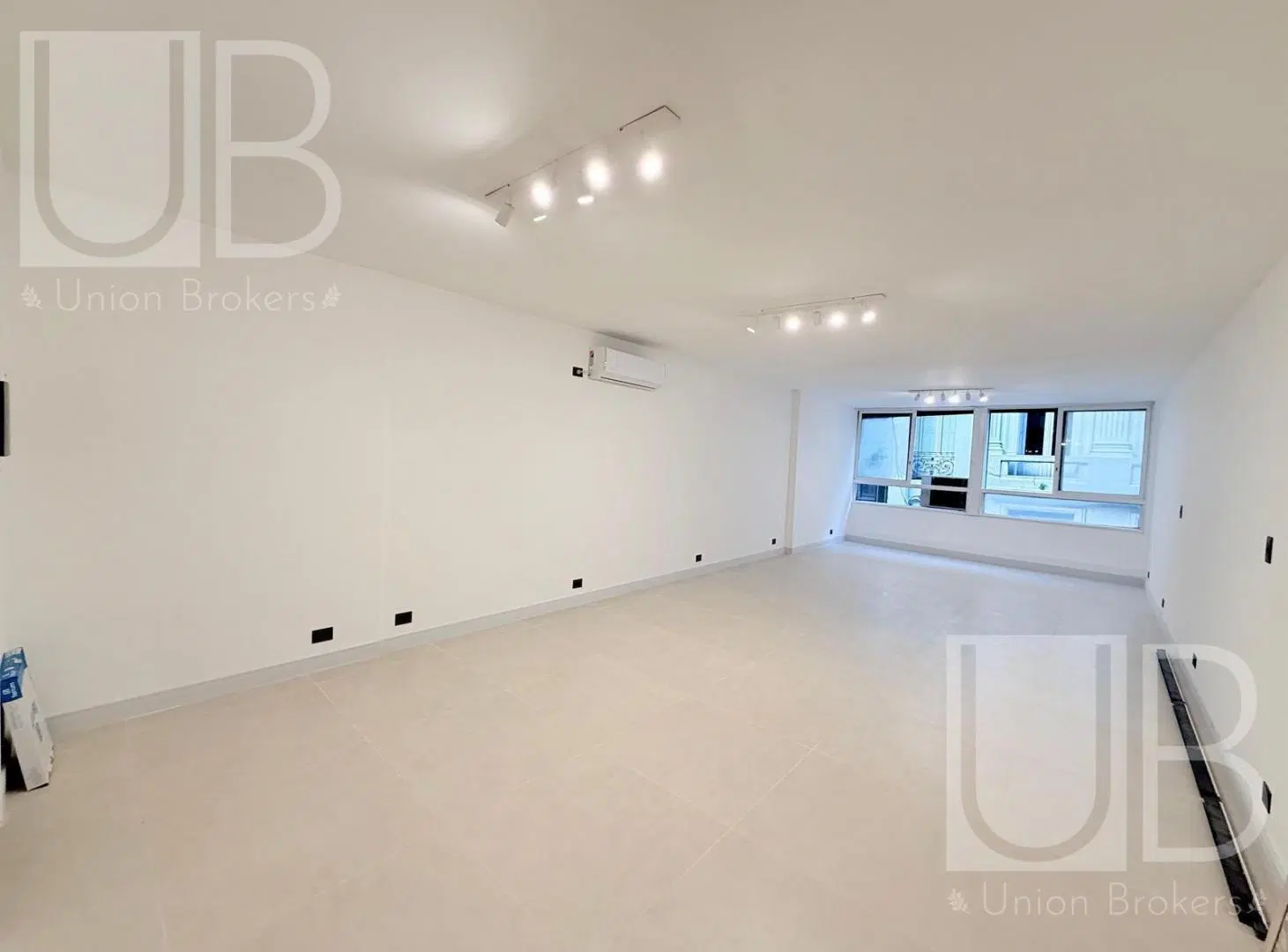 Alquiler Oficina con baño privado en Microcentro 3