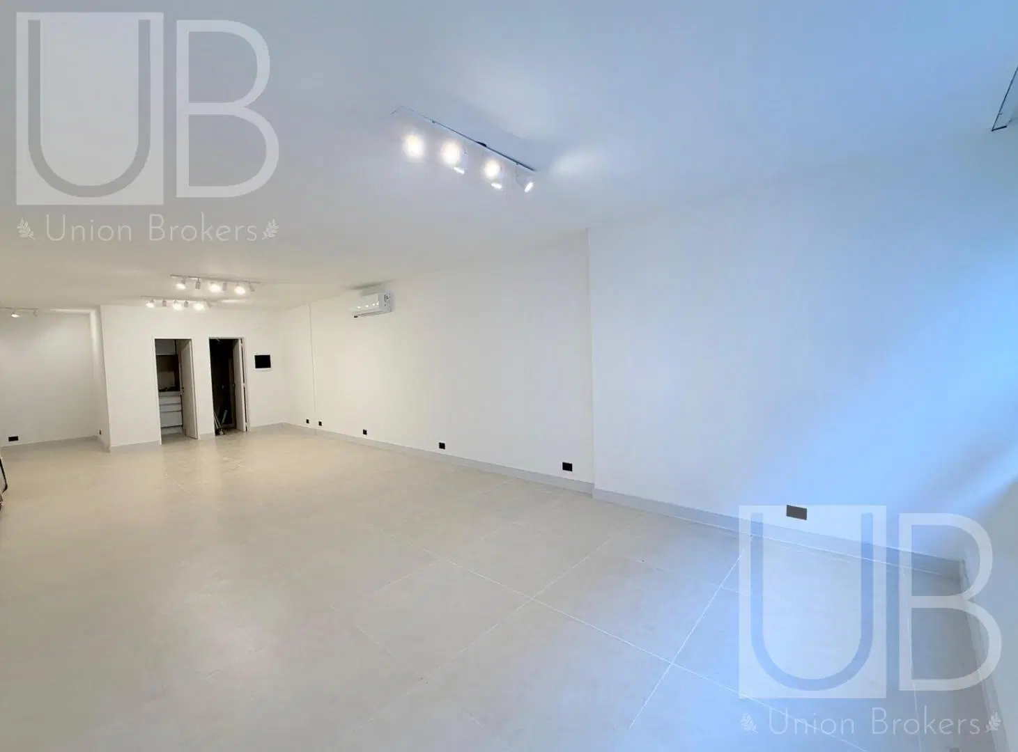 Alquiler Oficina con baño privado en Microcentro 5