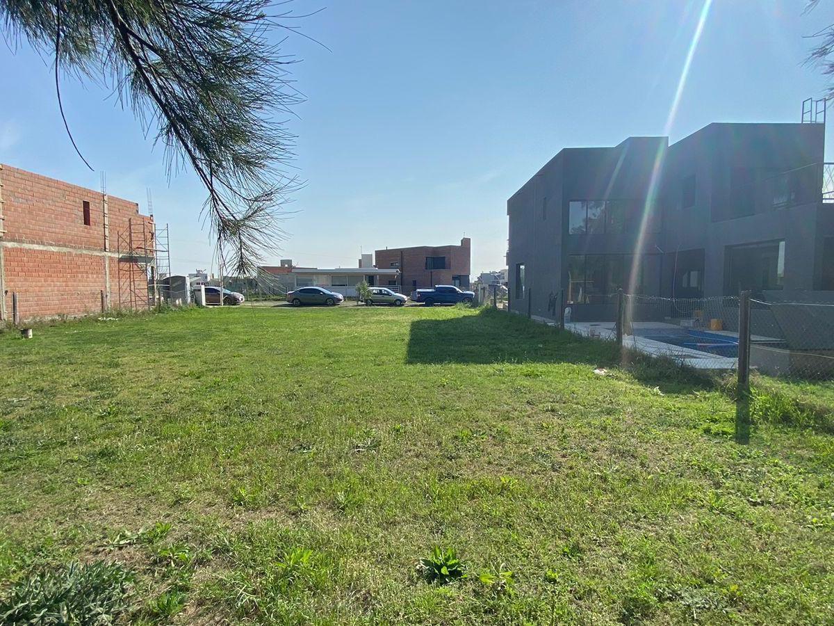 Terreno en Barrio Cerrado Brisanova 1