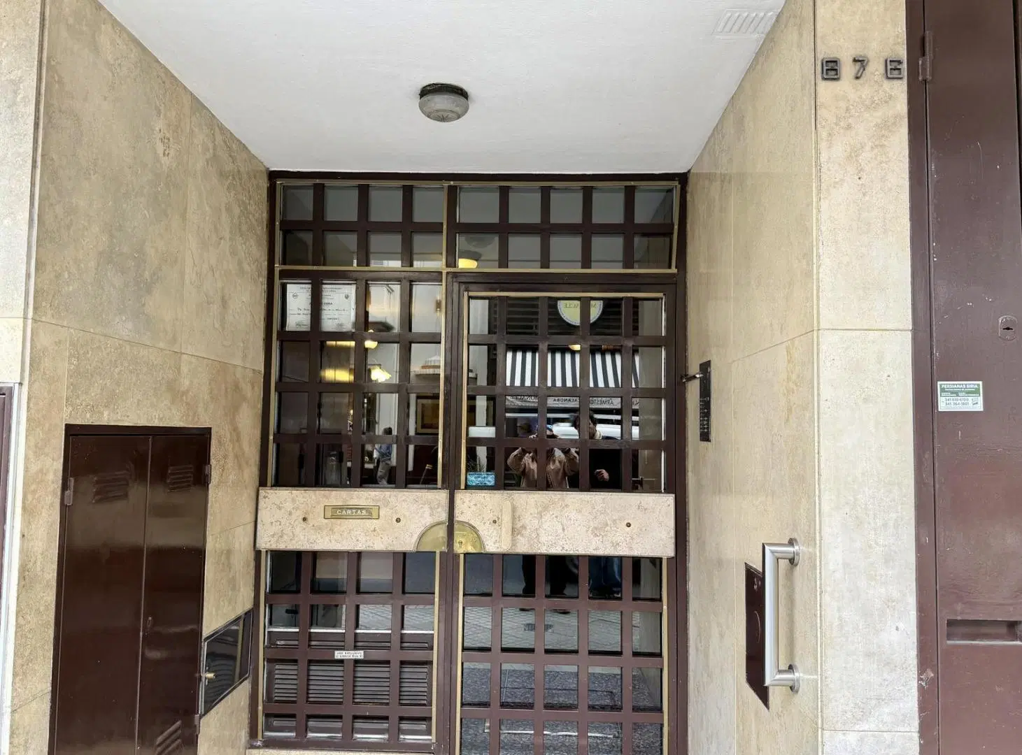 Departamento en Paseo del Siglo. Rioja 876. Frente. Balcón. Amplísimo. 1