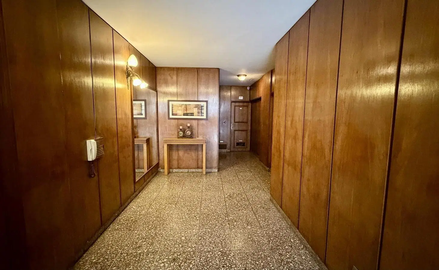 Departamento en Paseo del Siglo. Rioja 876. Frente. Balcón. Amplísimo. 5